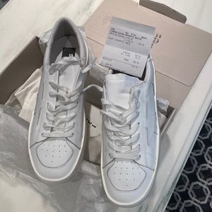Brand new Golden Goose Men’s size 43 white sneaker